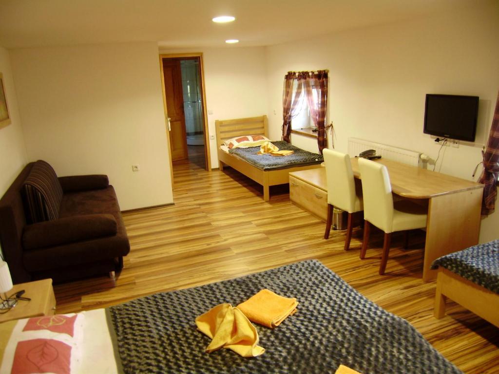 Guest House Cater Laško Habitación foto